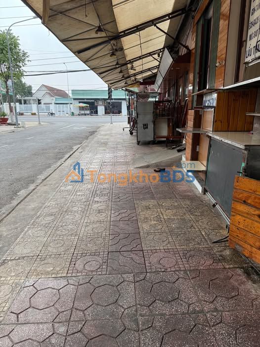 Nhà phố Phường 4 Cao Lãnh 145m² giá thỏa thuận - Mặt tiền kinh doanh