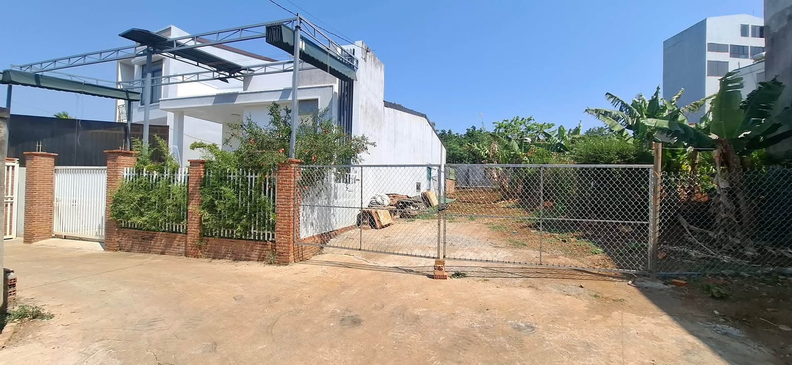 Nhà Hẻm Y Wang BMT - 42m² Thổ Cư, 3PN, Hướng Nam, Giá 5.5 Tỷ