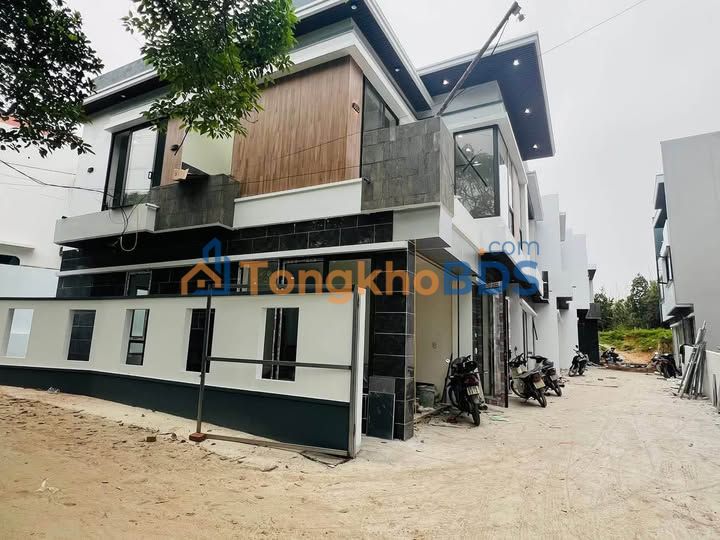 Bán Nhà Liền Kề 92m² Phường Thịnh Đán, TP. Thái Nguyên - Ngay Viện A, Ô tô Vào Nhà