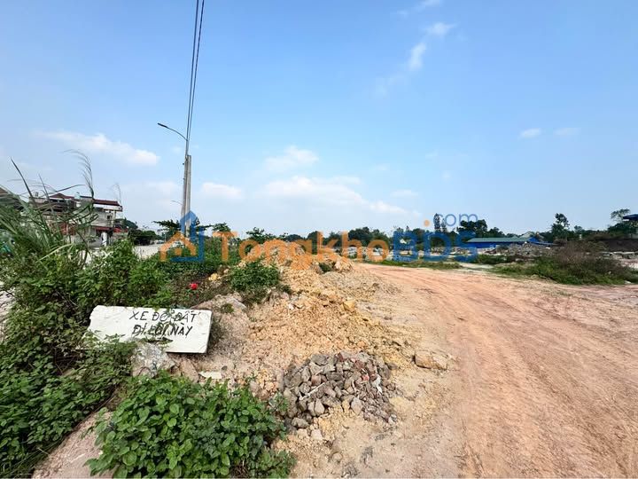 Đất Vàng 304m² Lô Góc Mặt Tiền Đường Thanh Niên Xung Phong, TP Thái Nguyên