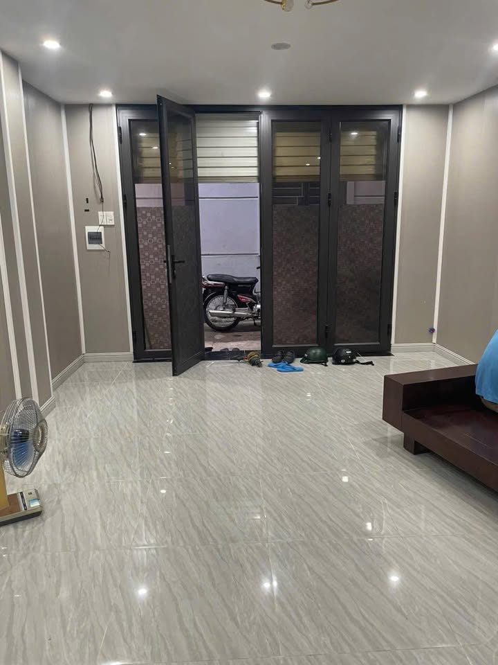 Cho thuê nhà 2 tầng 45m² Quang Trung, Hà Đông - 3PN Giá 7 Triệu