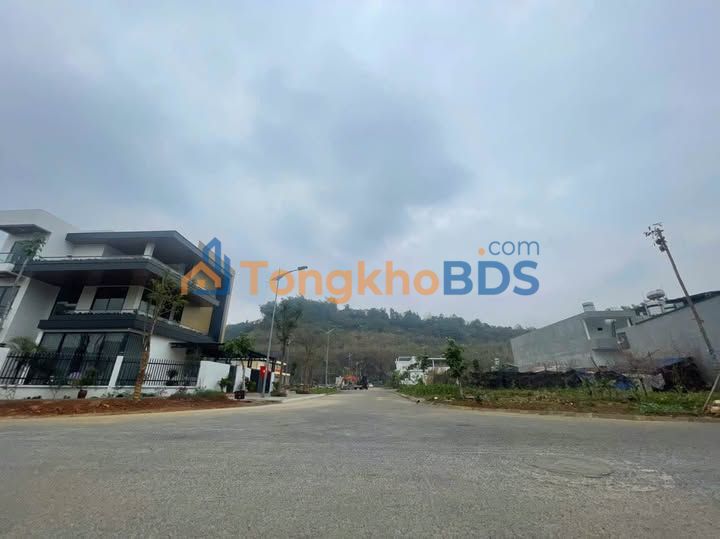 Bán Gấp Lô Góc Townhouse 312m² Xuân Tăng, Ba Đình - Giá Đầu Tư