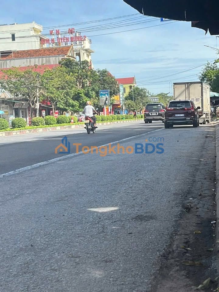 Nhà Mặt Tiền Nguyễn Trãi, Vinh - 95.2m² Kinh Doanh Đa Ngành, Giá Tốt