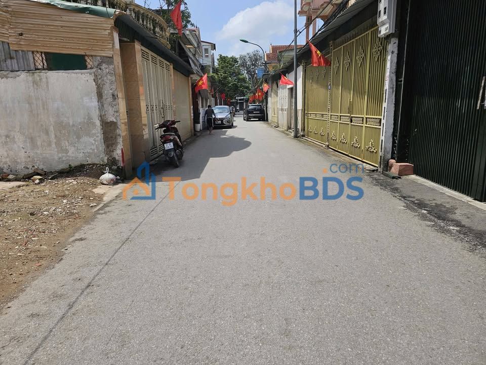 Bán Gấp 2 Lô Đất Vàng 140m² Mặt Tiền Kinh Doanh Đường Trường Tiến, TP Vinh