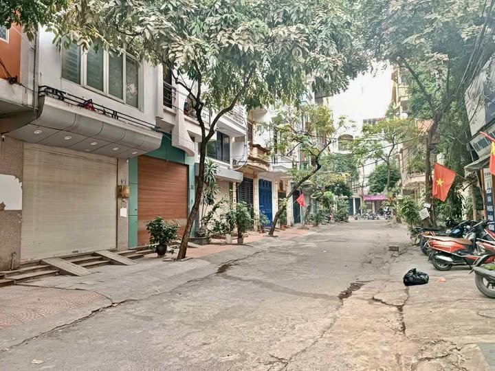 Nhà Phân Lô Đền Lừ 1 - 45m² x 5 Tầng - Kinh Doanh Vừa Ở