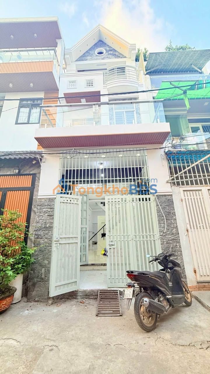 Nhà 4x14m Bình Tân, 3 Lầu, Hẻm Ô Tô Giá 6.75 Tỷ