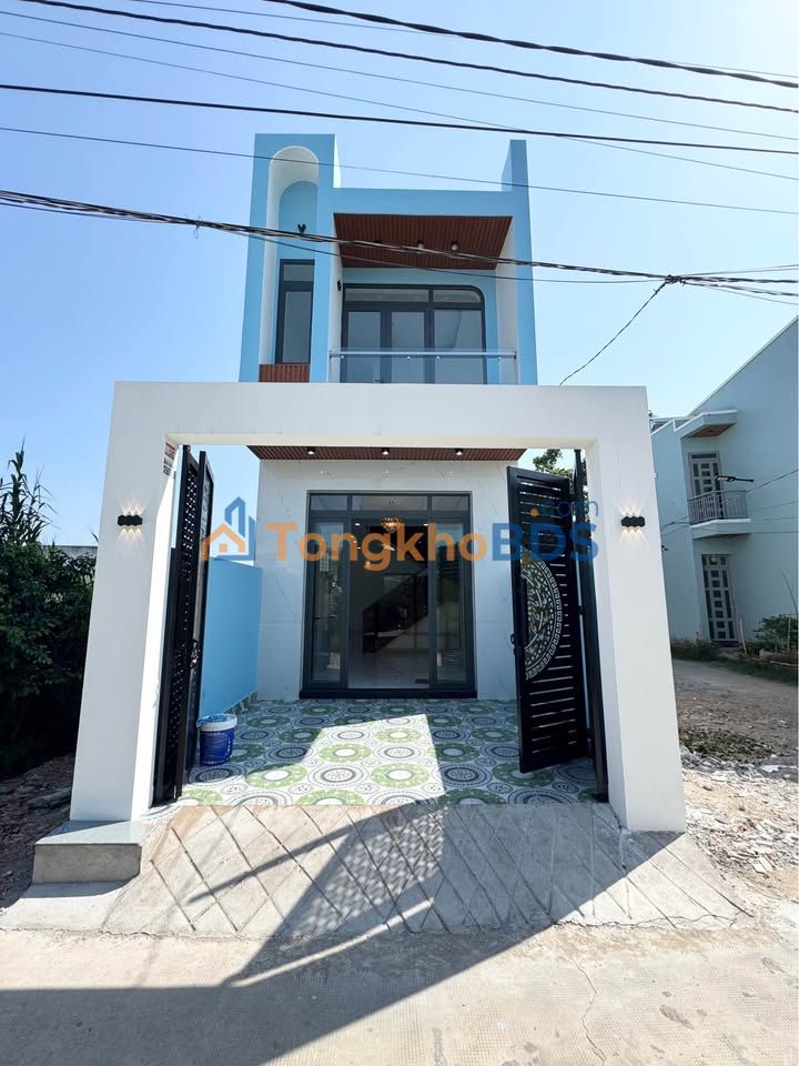 Nhà 1 Trệt 1 Lầu TT Cần Giuộc 58m² Sổ Hồng Riêng - Giá 2.3 Tỷ