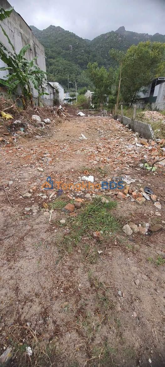 Đất 2 Mặt Tiền Nguyễn Tất Thành, Nha Trang - 227.4m² - Sổ Đỏ Chính Chủ