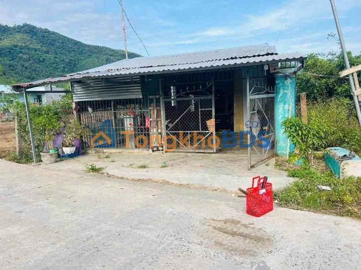 Bán Đất Tặng Nhà Cấp 4 Khánh Bình - 700m² Giá 399 Triệu