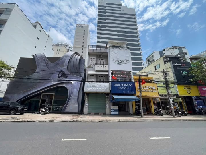Mặt Tiền Nguyễn Thiện Thuật Nha Trang - Shophouse 240m² Cho Thuê Giá 110 Triệu/Tháng