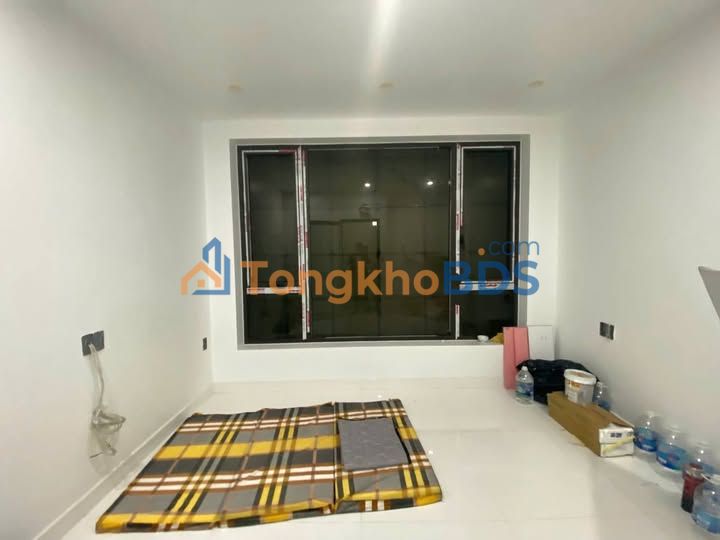 Mặt bằng kinh doanh 20m² mặt đường Lạch Tray, Hải Phòng - Giá 8 triệu/tháng