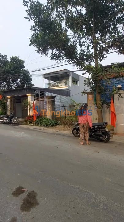 Đất Nền Vàng Mặt Tiền Nguyễn Thái Học, Việt Trì - 200m², Giá 2 Tỷ