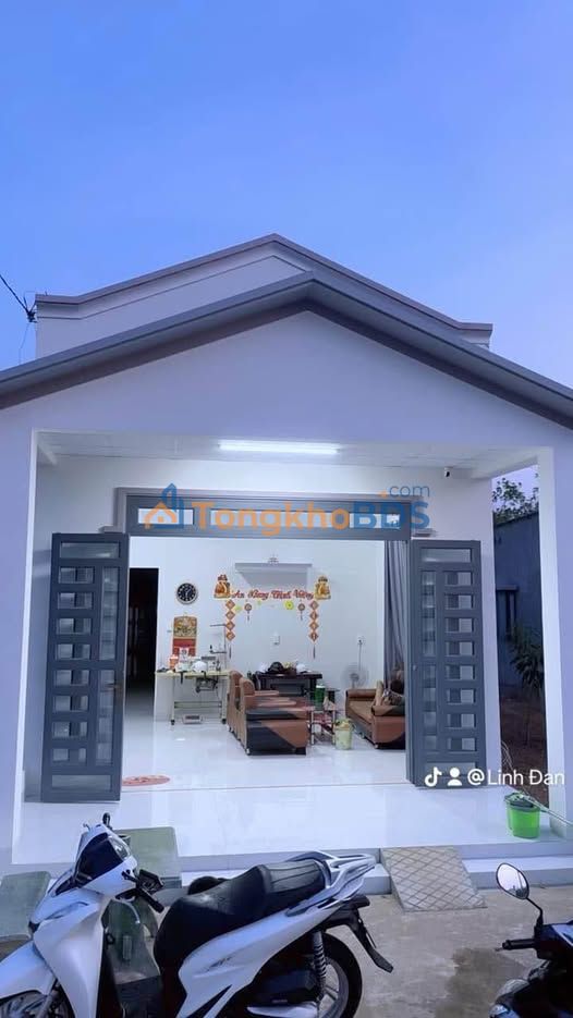 Nhà mái thái Lộc Hưng 120m² - Ô tô vào tận nhà, sẵn sàng ở