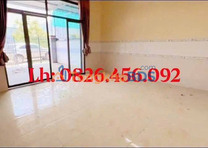 Nhà 100m² Vòng Xoay Suối Cam, Đồng Xoài - Hoàn Công, Giá 1.1 Tỷ