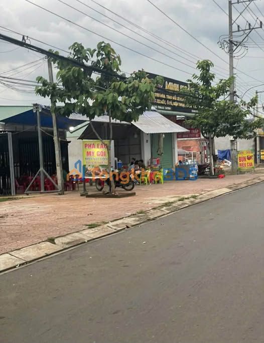 Nhà nguyên căn Nguyễn Huệ Đồng Xoài 5 triệu - Sẵn ở ngay