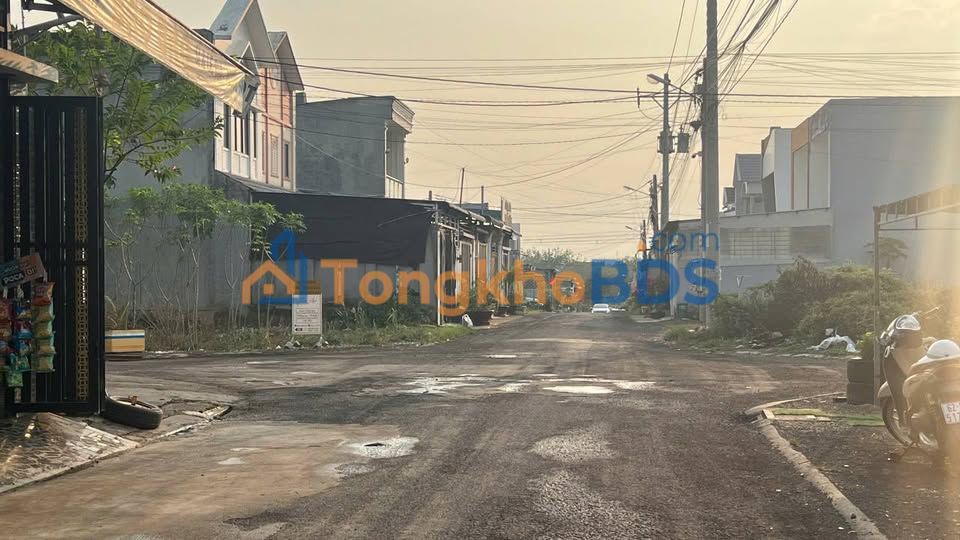 Nhà riêng Tân Xuân Đồng Xoài 110m² giá 2.2 tỷ - Ô tô vào nhà