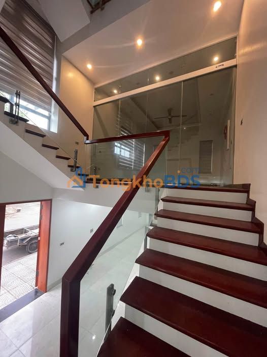 Nhà riêng Vĩnh Ninh Bắc Giang 4PN 20 triệu - Sẵn sàng ở ngay