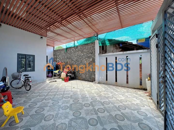 Nhà 900m² 3PN, Sân Ô Tô Rộng - Kế Trạm Y Tế Tiến Hưng, Đồng Xoài