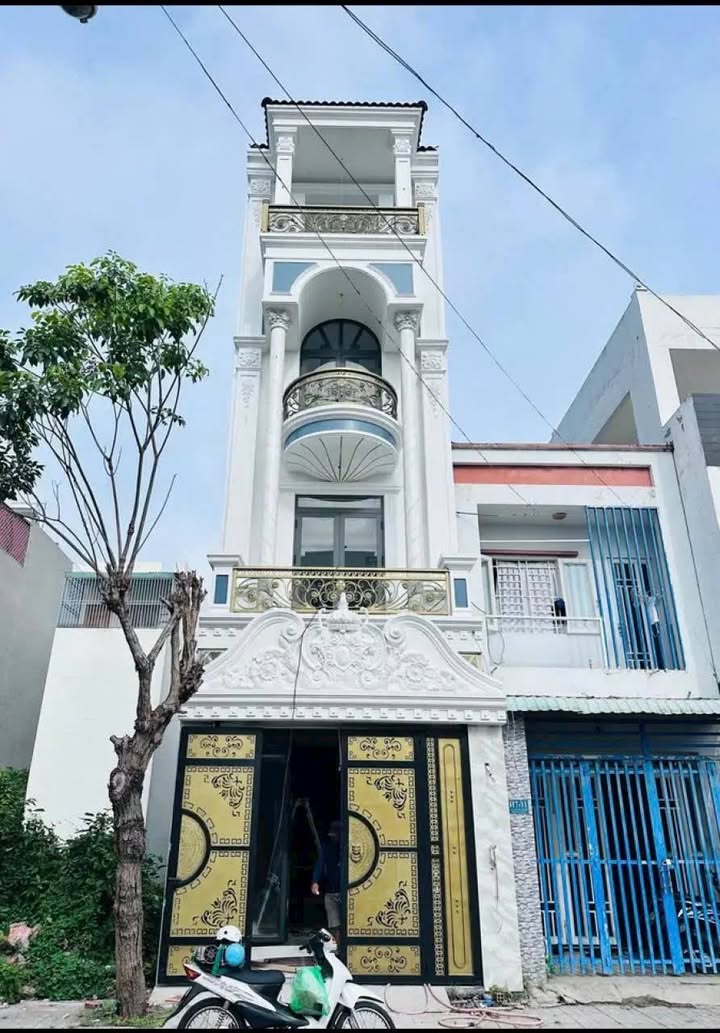 Nhà 65m² Hoàn Công, 3 Tầng, 3PN - Khu Phú Sinh Long An - Giá 3.1 Tỷ