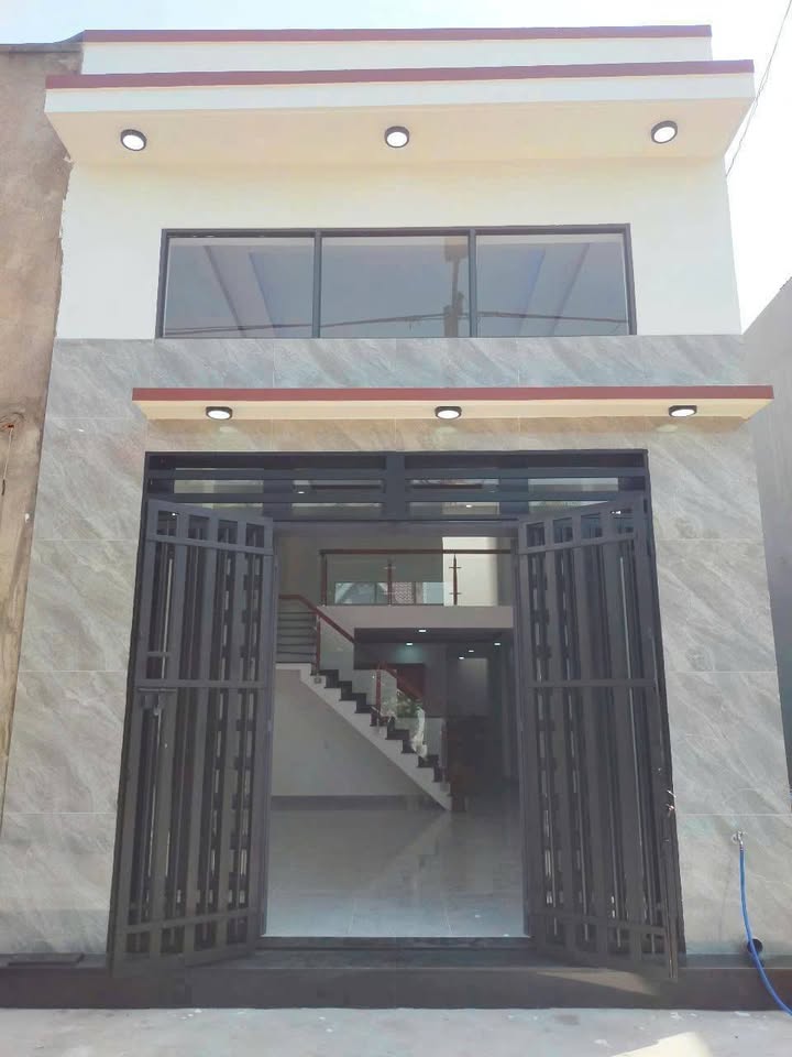 Nhà 2.3 Tỷ Hóc Môn - Sổ Hồng Riêng, 2PN, Xe Hơi Tới Cửa