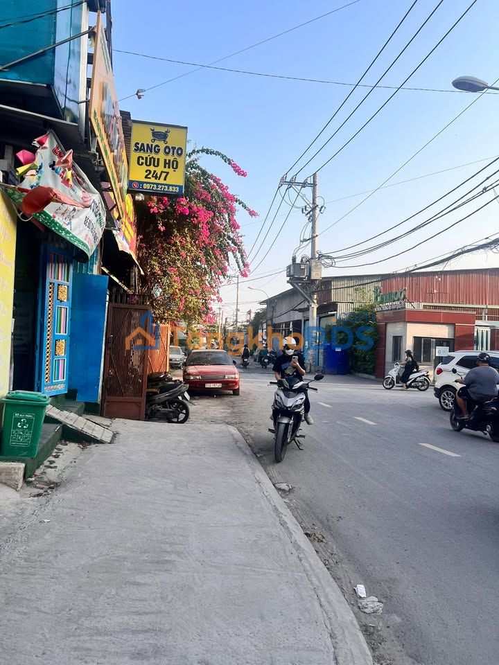 Đất Vàng Quận 12 - Tách 2 Thửa 245m² - Giá 6.4 Tỷ - Cơ Hội Đầu Tư