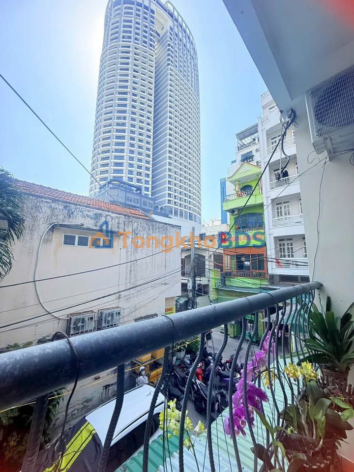 Cho thuê nhà 3 tầng mặt tiền Hùng Vương, Diên Khánh - Kinh doanh & An cư