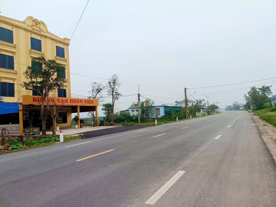 Đất nền MT QL 8C Thiên Cầm, Hà Tĩnh - 150m², 2.2 tỷ, đối diện KS Đoàn Viên