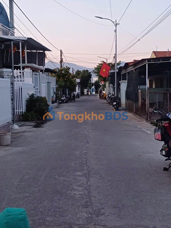 Đất nền Diên Toàn 100m² - Mặt tiền đường 6m, sổ hồng sẵn