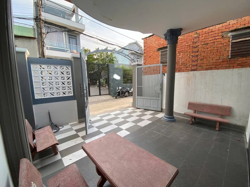 Nhà Mặt Tiền Lê Văn Chí, Thủ Đức - 88m², 5 Tỷ, Xe Hơi Vào Nhà