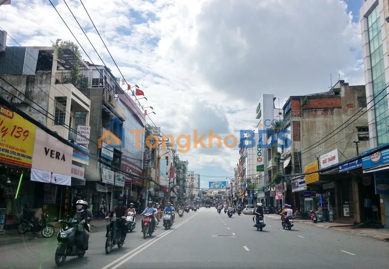 Nhà Hẻm Xe Hơi Phan Đình Phùng, Phú Nhuận - 92m², Ngang 7.7m, Giá 8.x Tỷ