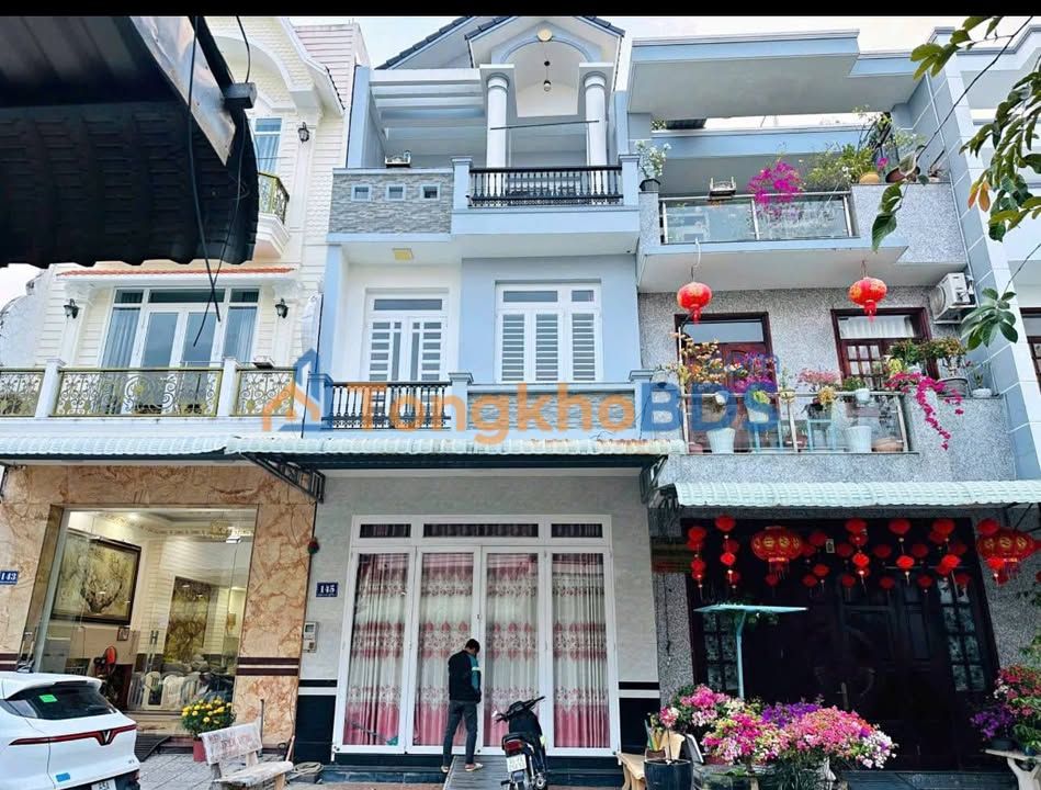 Nhà 3 Lầu Đường B4 Hưng Phú 1, Cần Thơ - Giá 4.8 Tỷ, 60m²