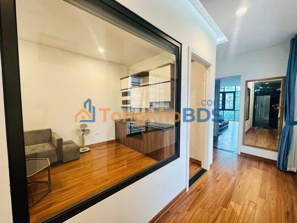 Cho thuê căn hộ 1N1K Hồ Văn Chương, Đống Đa - View hồ, full nội thất