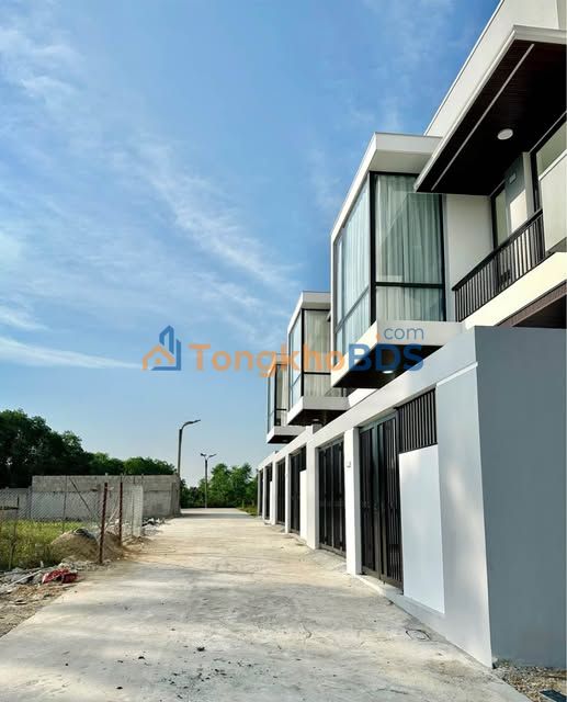 Nhà 120m² An Cựu, Huế - Full Nội Thất, Ô Tô Vào Nhà - 2.75 Tỷ