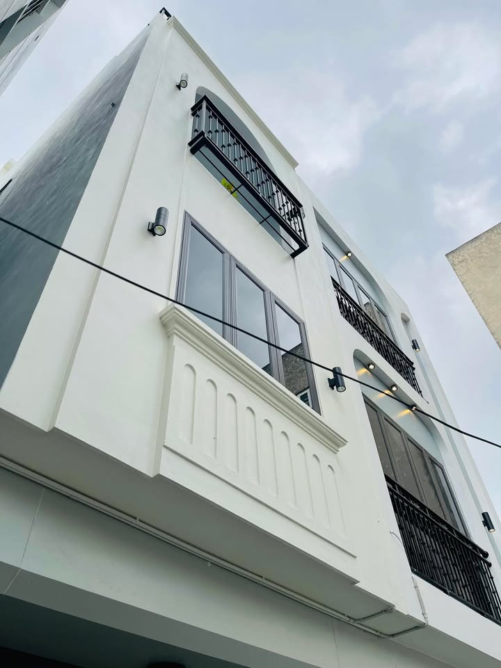 Bán nhà 4 tầng Phường Kỳ Bá, Thái Bình - 40m² - 2.4 tỷ