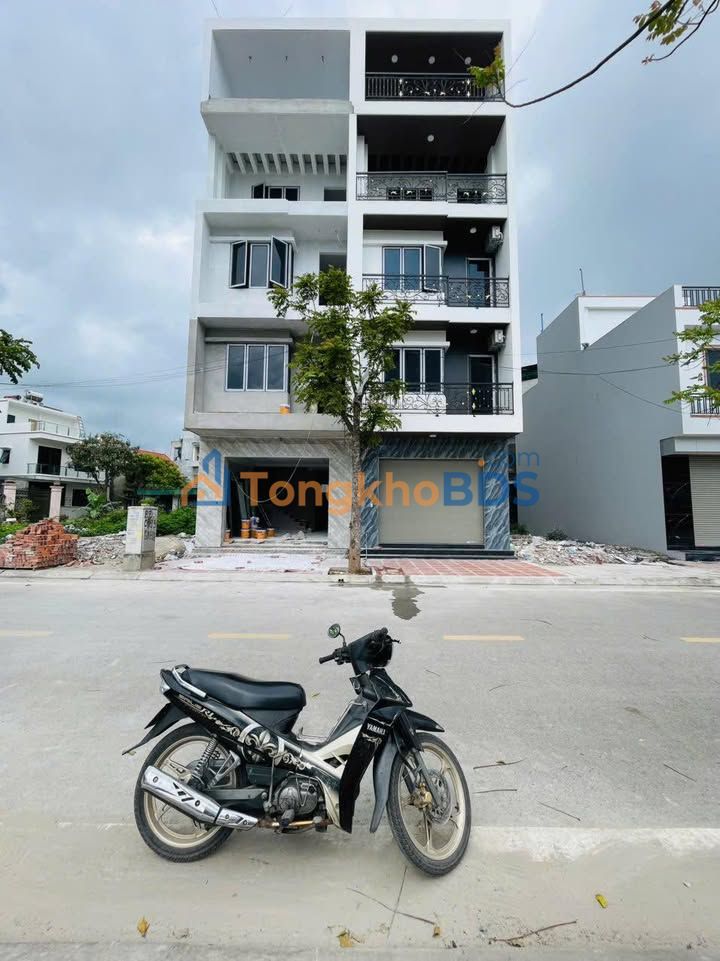 Nhà 5 Tầng Thang Máy KĐT Vũ Phúc - 72.5m² Ô Tô Tránh Nhau