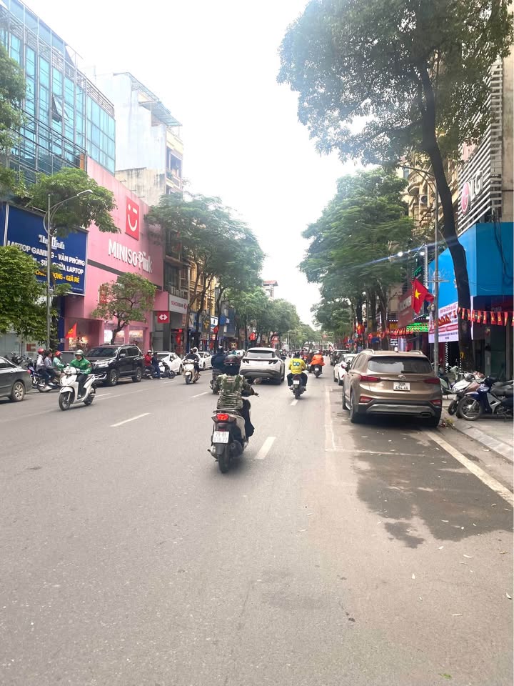 Nhà 5 tầng Lê Thanh Nghị, 55m², 8PN - Sổ đỏ vuông, 13 tỷ