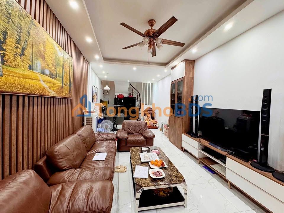 Nhà Xã Đàn 50m² 5 Tầng - 3 Bước Ra Ô Tô Tránh - Sổ Nở Hậu Đẹp