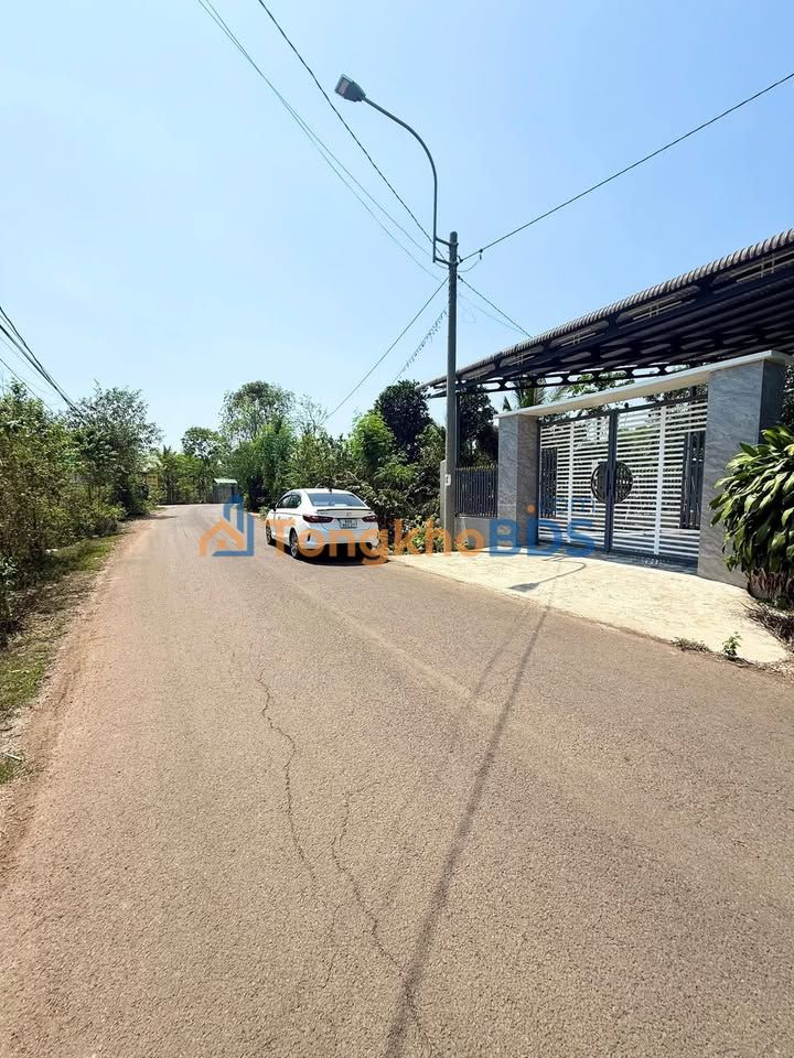 Bán Đất Mặt Tiền Đường Nhựa Số 6, Long Khánh - 375m² Giá 1.35 Tỷ