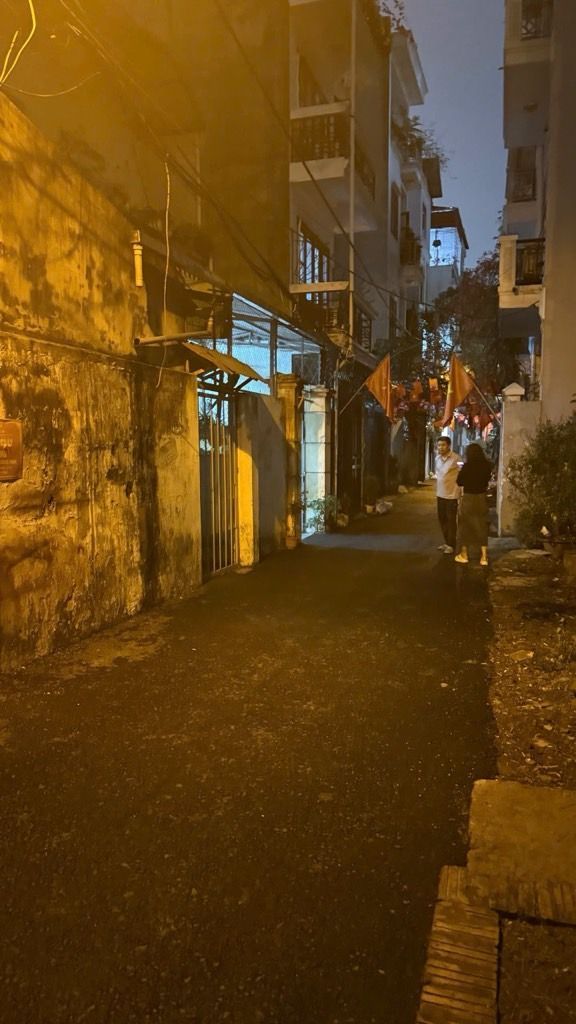 Nhà Mặt Ngõ Bồ Đề 62.2m² - Kinh Doanh Đỉnh Cao, Ô Tô Tránh