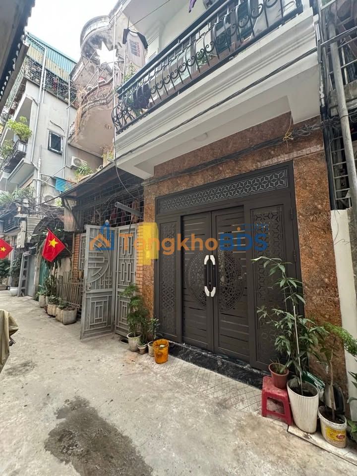 Nhà 33m² Ngõ Ô Tô Đức Giang, Long Biên - 5 Tầng Đủ Nội Thất, Giá 7 Tỷ
