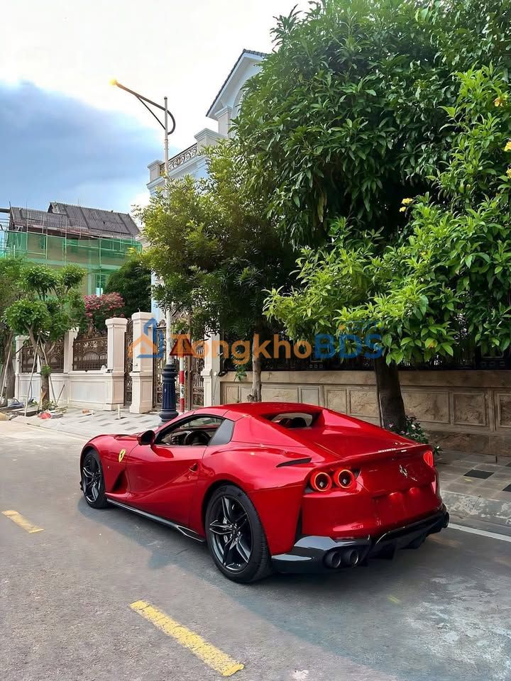 Nhà Phố Thạch Bàn 31m² - Kinh Doanh Sầm Uất, Ô Tô Đỗ Cửa