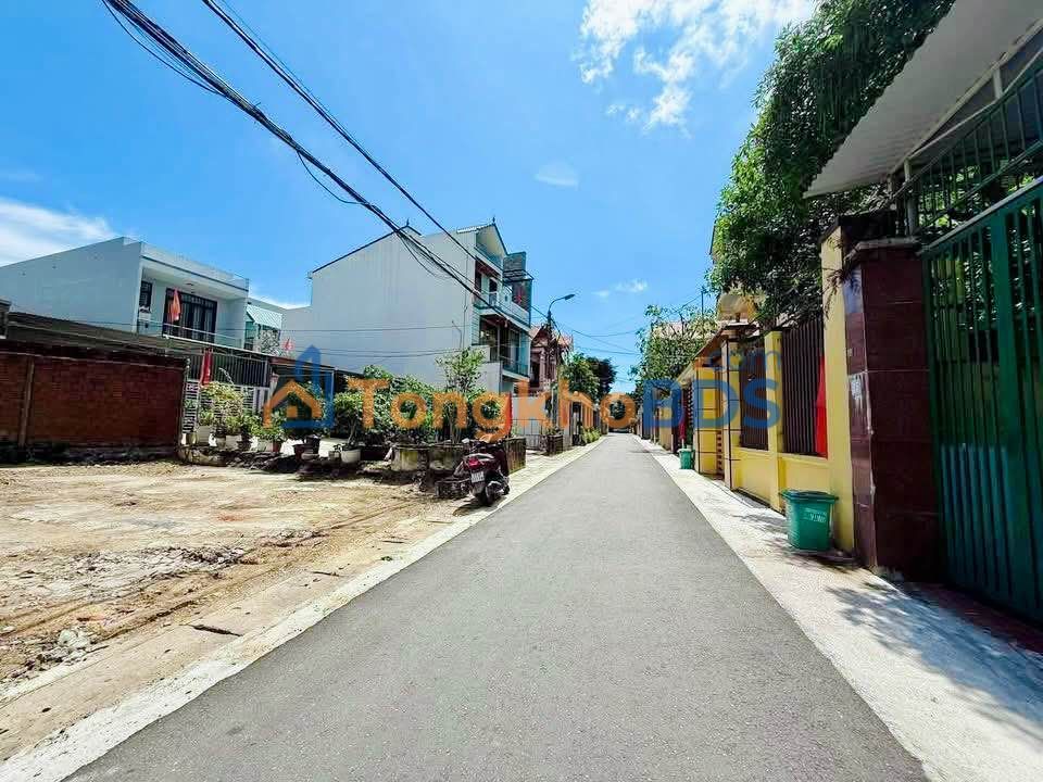 Nhà Mặt Tiền Đặng Văn Ngữ, Nam Lý - 102m² Sổ Đỏ, Kinh Doanh Đắc Lợi