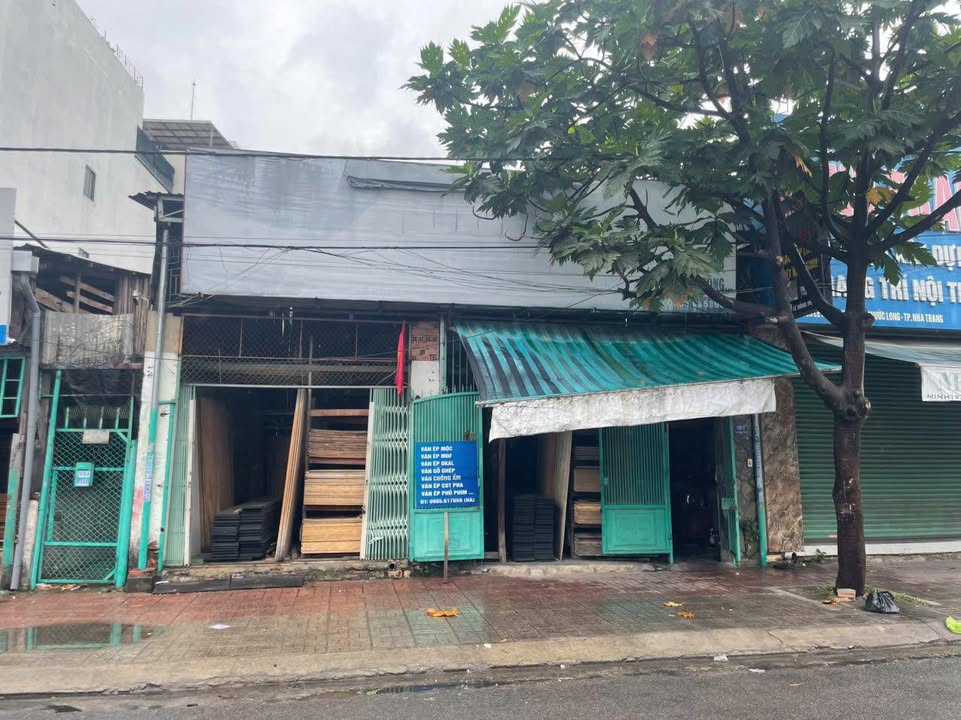 Nhà Mặt Tiền Lê Hồng Phong, Nha Trang 239m² - Kinh Doanh Sầm Uất, Sẵn Sổ Hồng