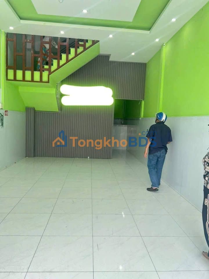 Mặt Tiền Kinh Doanh Chợ Bình Khánh, Long Xuyên - Nhà 2 Lầu 13 Triệu/Tháng