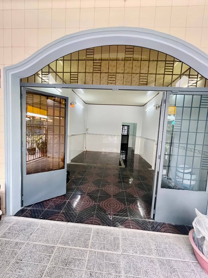 Nhà 1 Trệt 1 Lầu KDC Xẻo Trôm, Long Xuyên - Giá 4 Triệu/Tháng