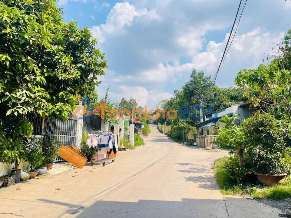 Bán Xưởng 240m² Giá 2 Tỷ Tại Trảng Bom, Đồng Nai - Sẵn Sàng Hoạt Động