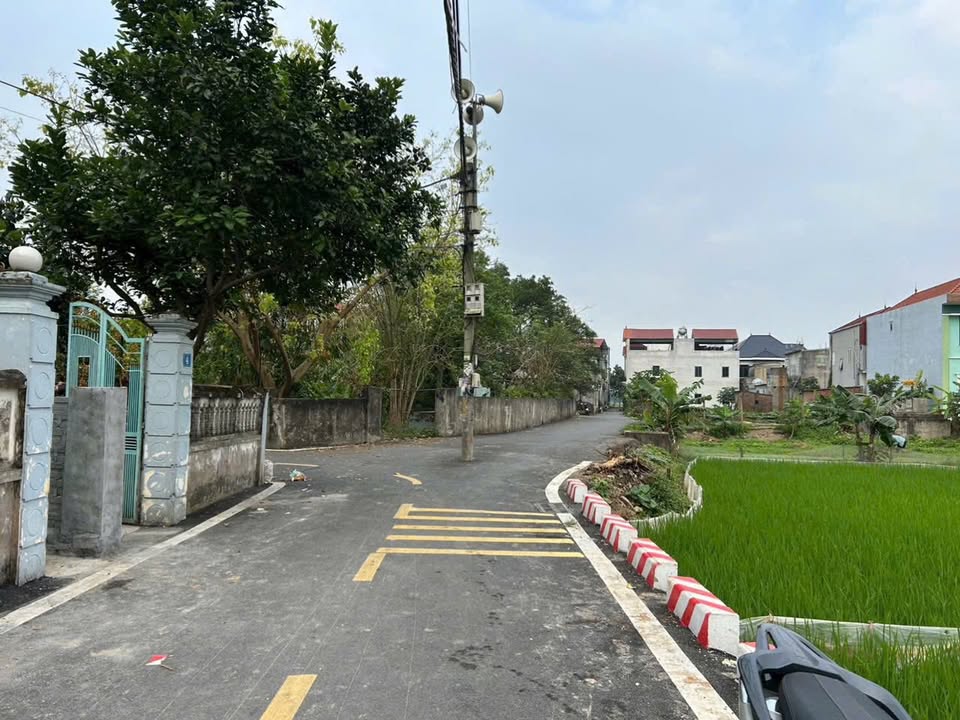 Đất nền Ứng Hòa, Hà Nội - 80m² lô góc, sổ đỏ sẵn sàng, giá 3.4 tỷ