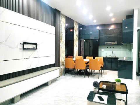 Nhà Mặt Tiền Đống Đa 51m² - View Hồ Văn Chương - 18.4 Tỷ
