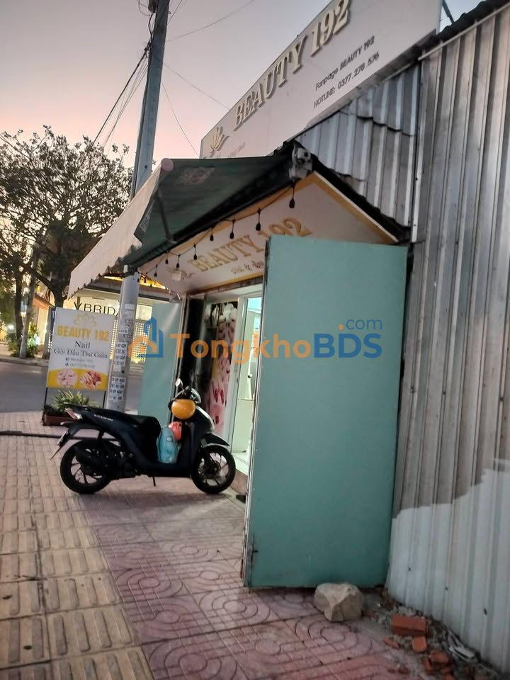 Mặt Bằng Kinh Doanh Ngay Ngã Ba Tôn Thất Tùng, Phan Thiết - 25m², Giá 3 Triệu