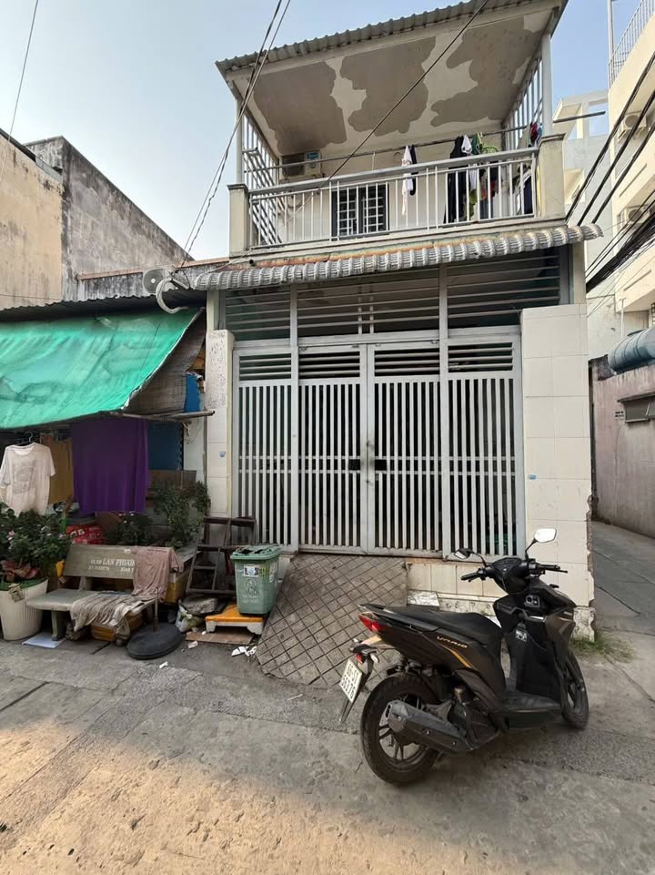 Nhà 2PN Nguyễn Quý Yêm, Bình Tân - Giá 8.5 Triệu/Tháng, Sẵn Sàng Dọn Vào Ở Ngay!